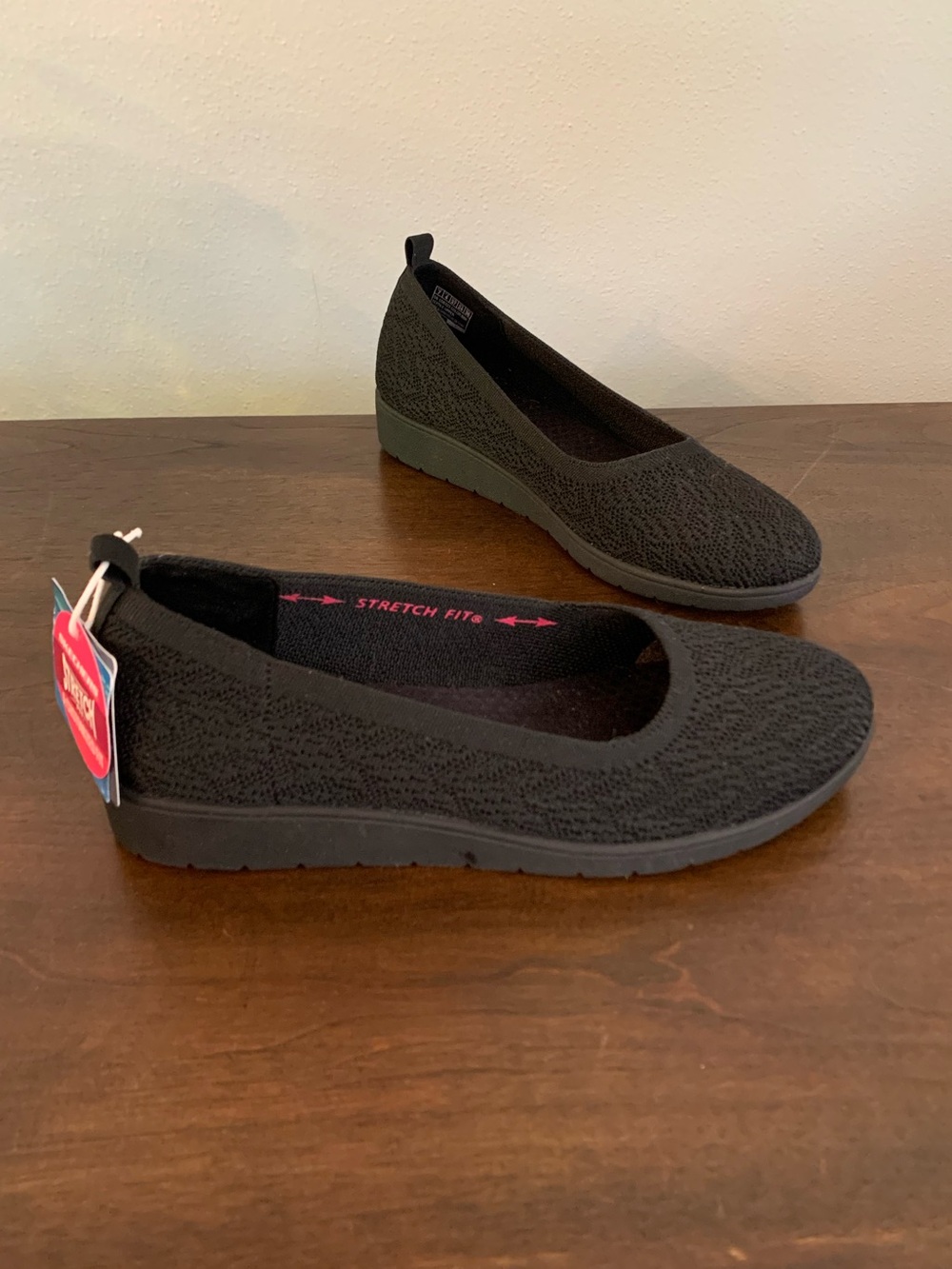 Cleo’s by Sketchers - size 7